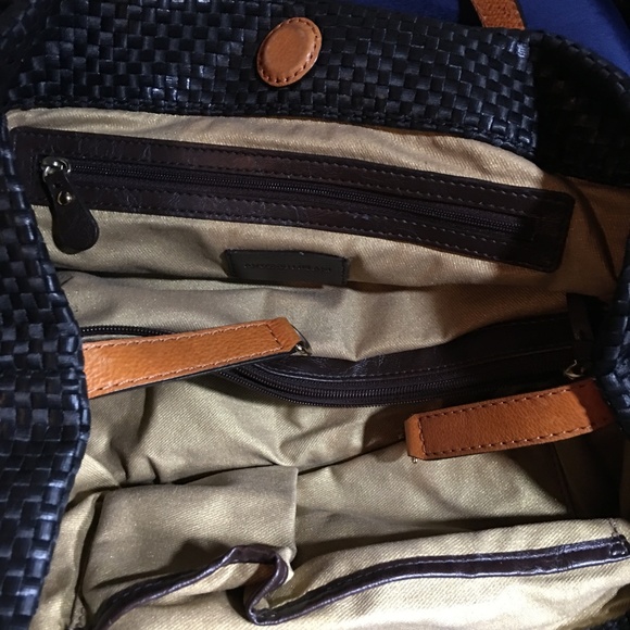 satchel - Picture 3 of 4